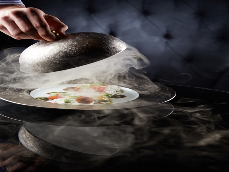 Cavalli Club Restaurant &amp; Lounge unveils a vegan fine-dining menu of dreams