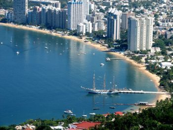 Acapulco entrepreneurs ask for help